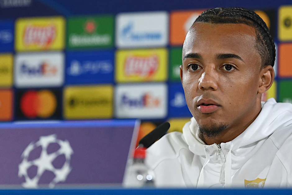ARCHIV - Wechselt von Sevilla nach Barcelona: Jules Koundé.  