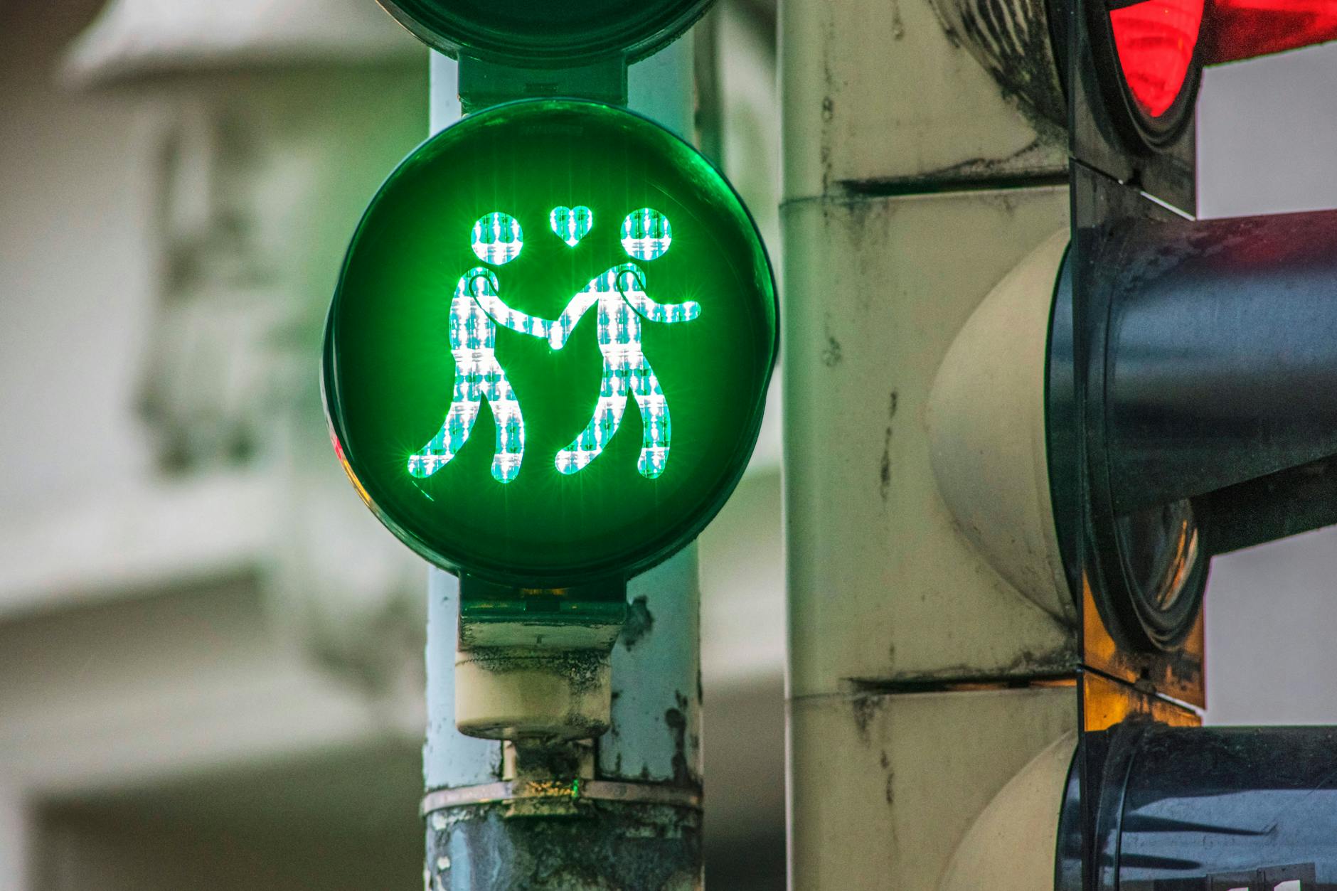 Ein homosexuelles Ampelpärchen im Münchner Gärtnerplatzviertel: Ein Bürger fühlte sich dadurch gestört.