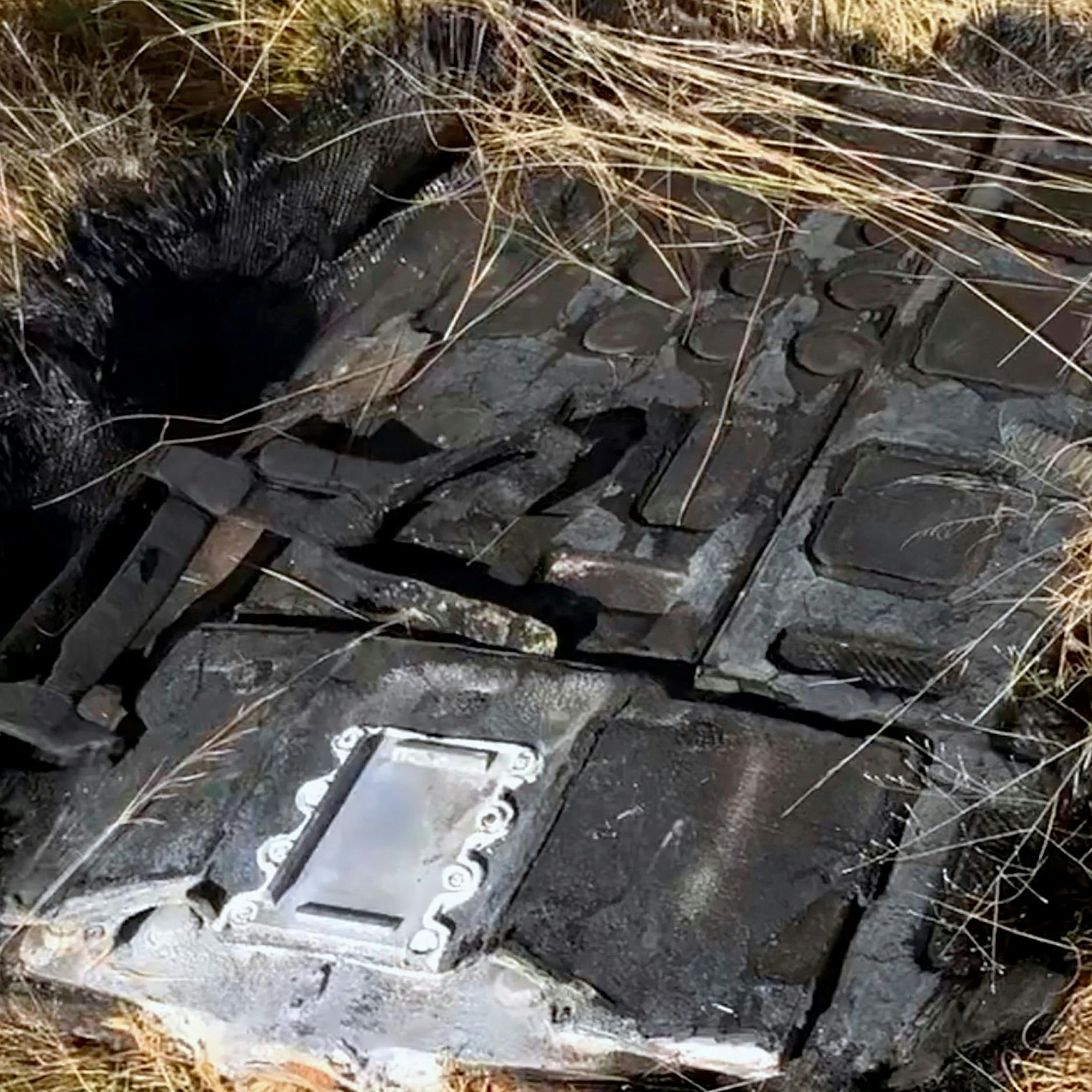 Vom Himmel hoch, da komm ich her – australischer Schafzüchter findet abgestürzte SpaceX-Raketenreste auf seiner Weide