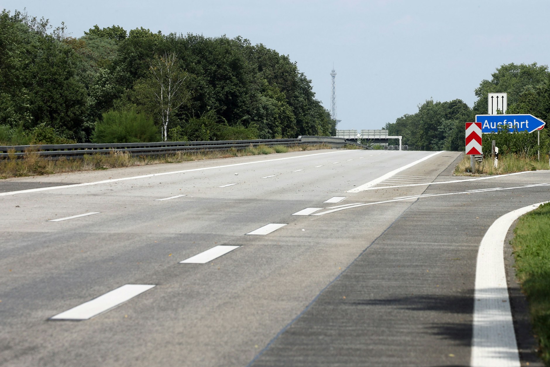 Die Avus-Autobahn war heute Vormittag gesperrt.