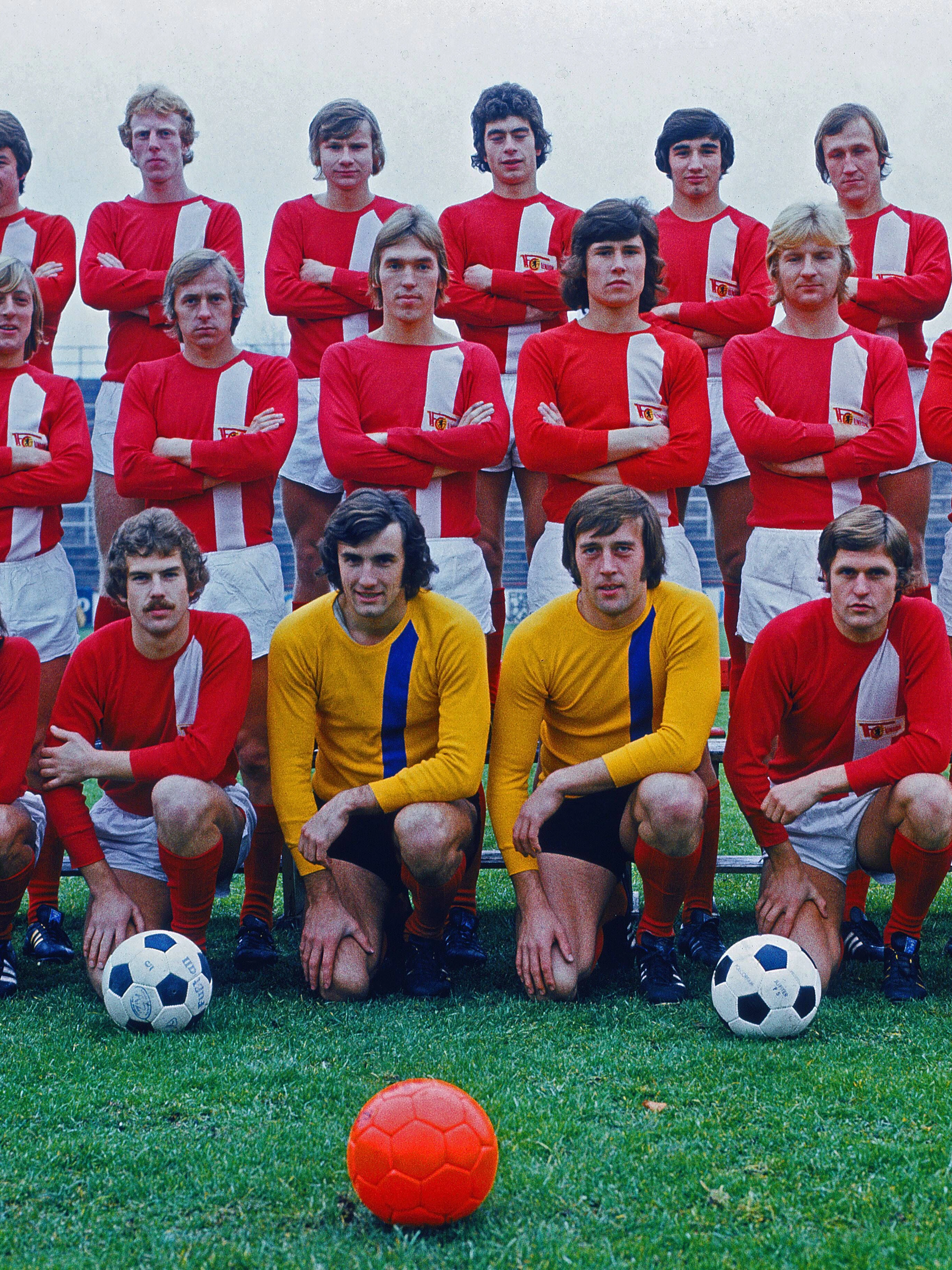 Die Union-Mannschaft um Wolfgang Matthies (2. TW von links) im Spieljahr 1976/77.