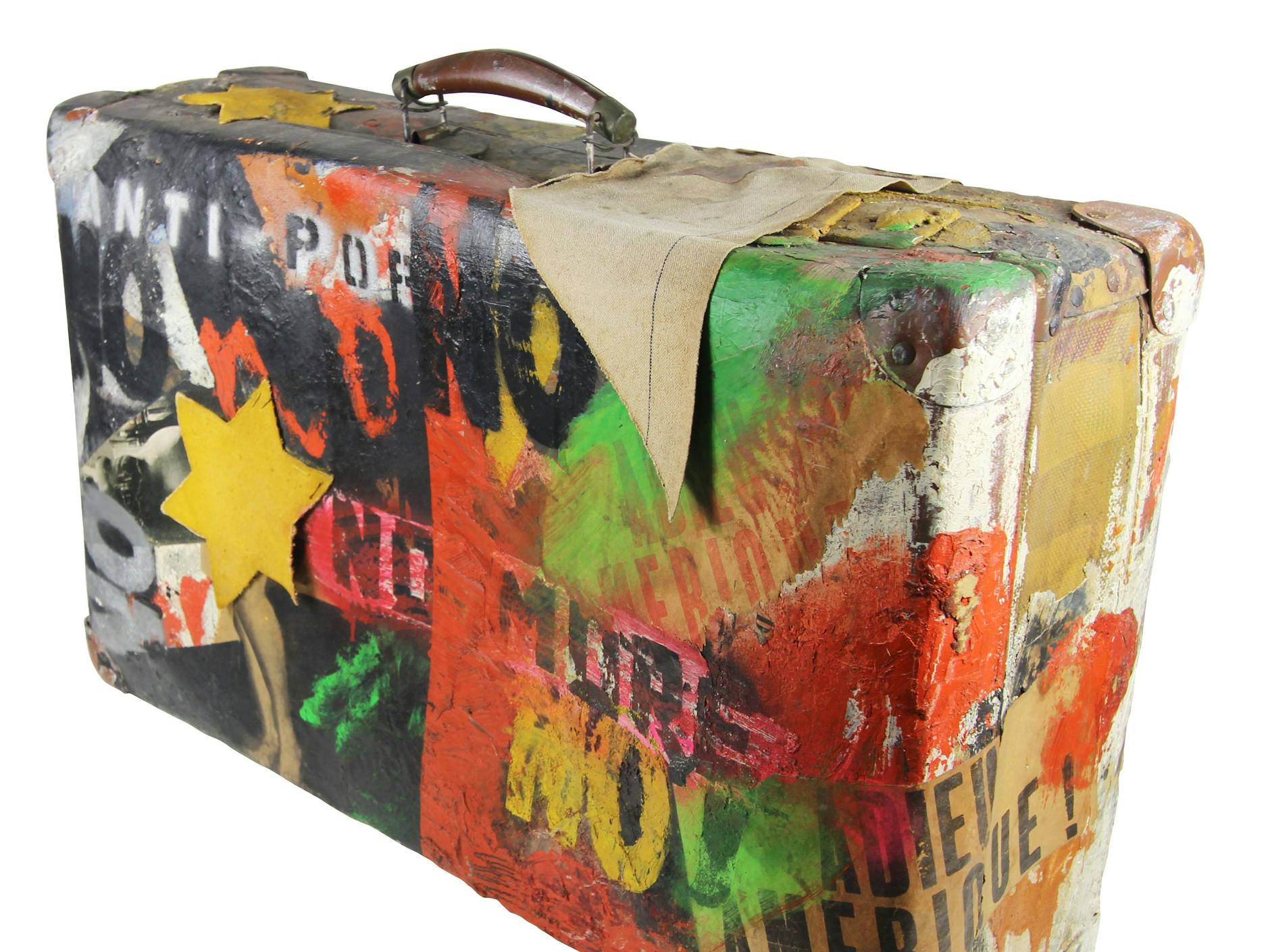 Boris Lurie „A Jew is Dead“, 1964. Was bleibt, sagt der bemalte Koffer.