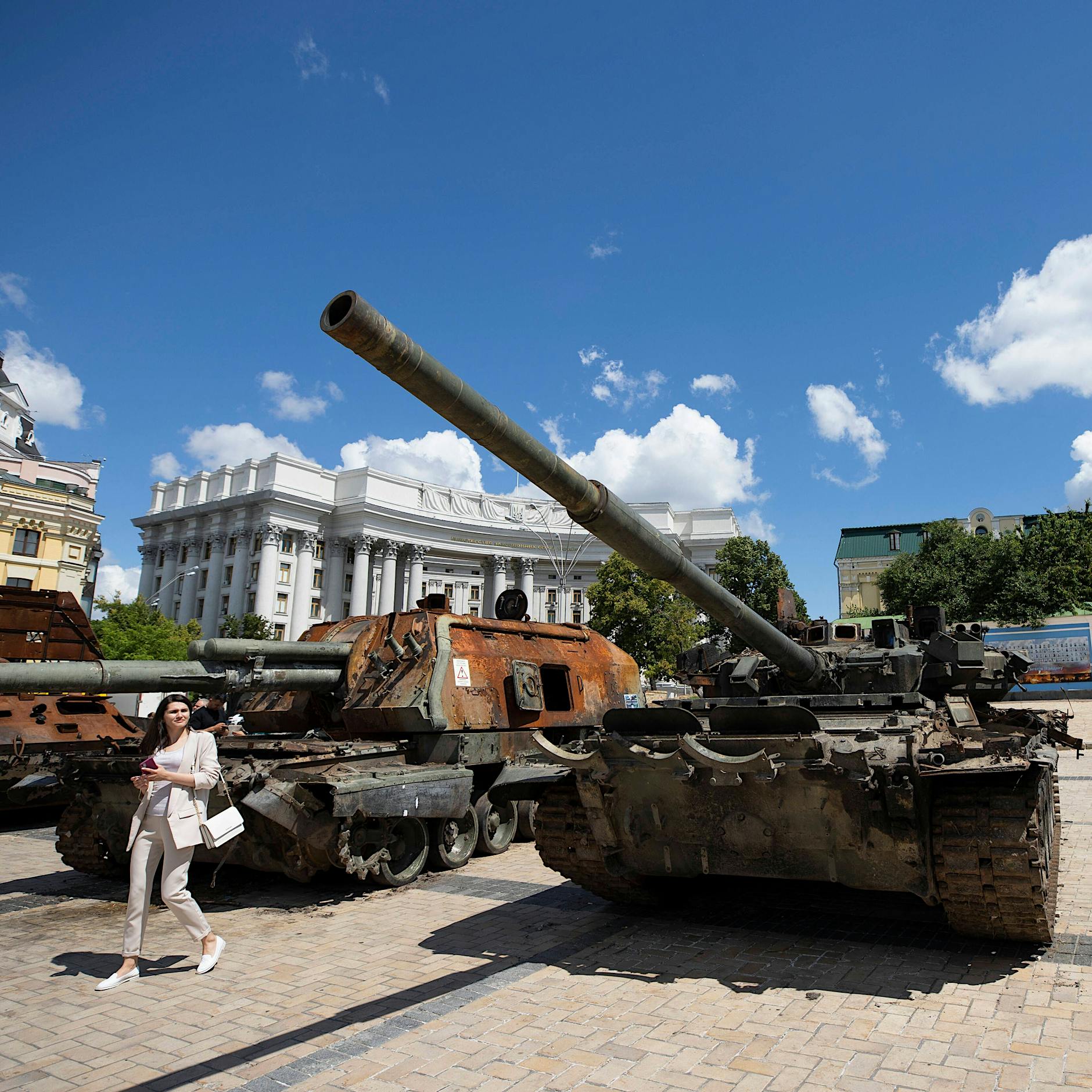 Streit um Panzer-Ausstellung vor russischer Botschaft spitzt sich zu