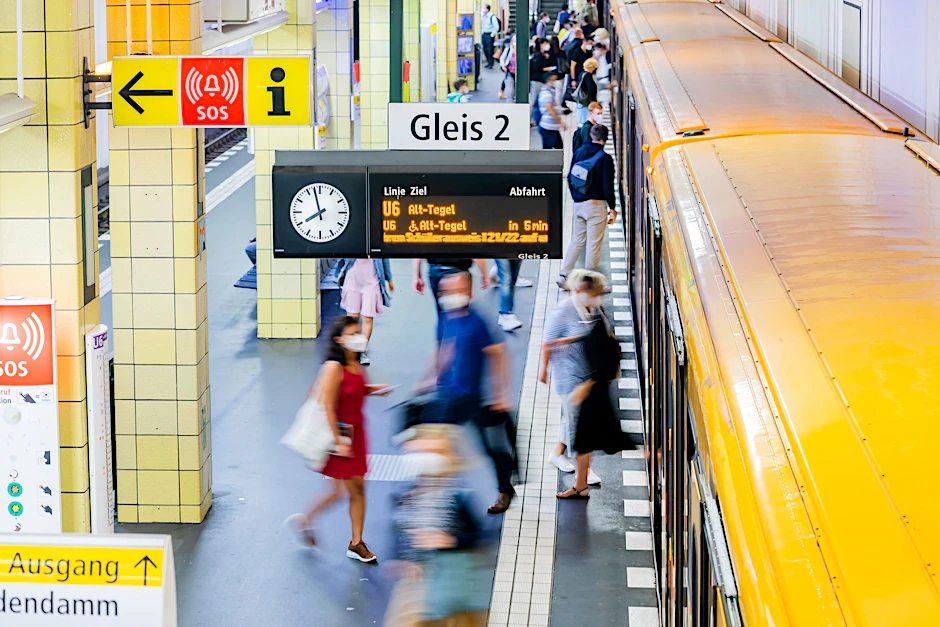 Das 9-Euro-Ticket gibt es noch in diesem August. Um es zu nutzen, braucht man allerdings einen gültigen Ausweis.