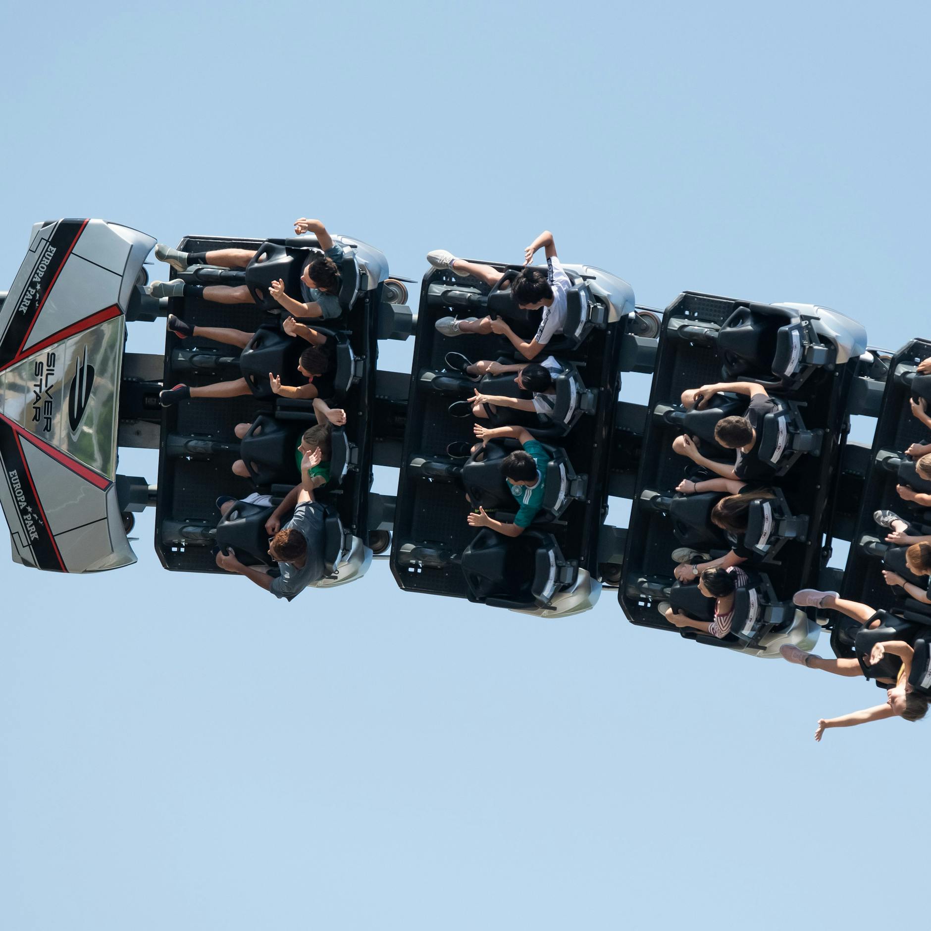 Image - Unfall in Freizeitpark: Frau stirbt nach Sturz aus Achterbahn