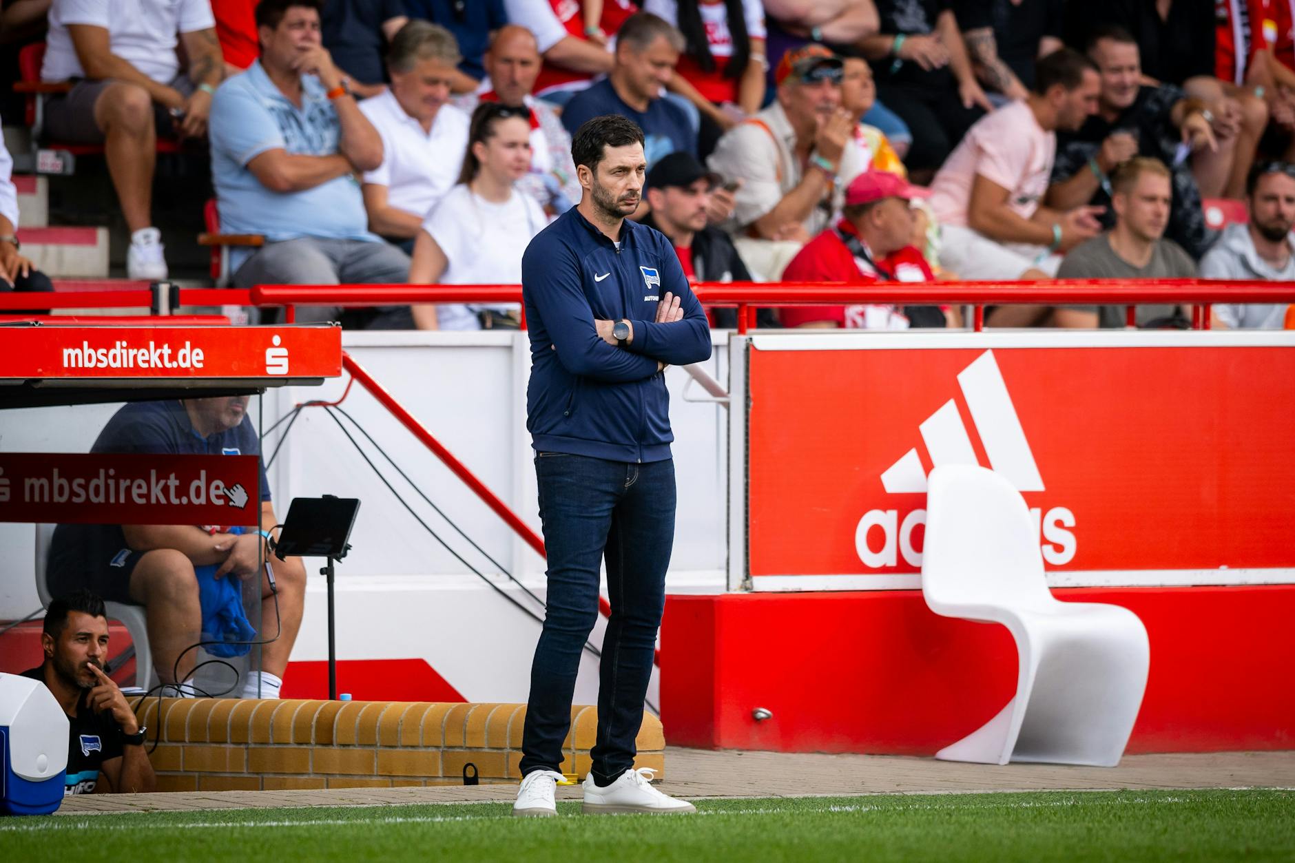Trainer Sandro Schwarz war beim Derby sichtlich bedient, weil die Hertha-Profis nicht aggressiv genug waren.