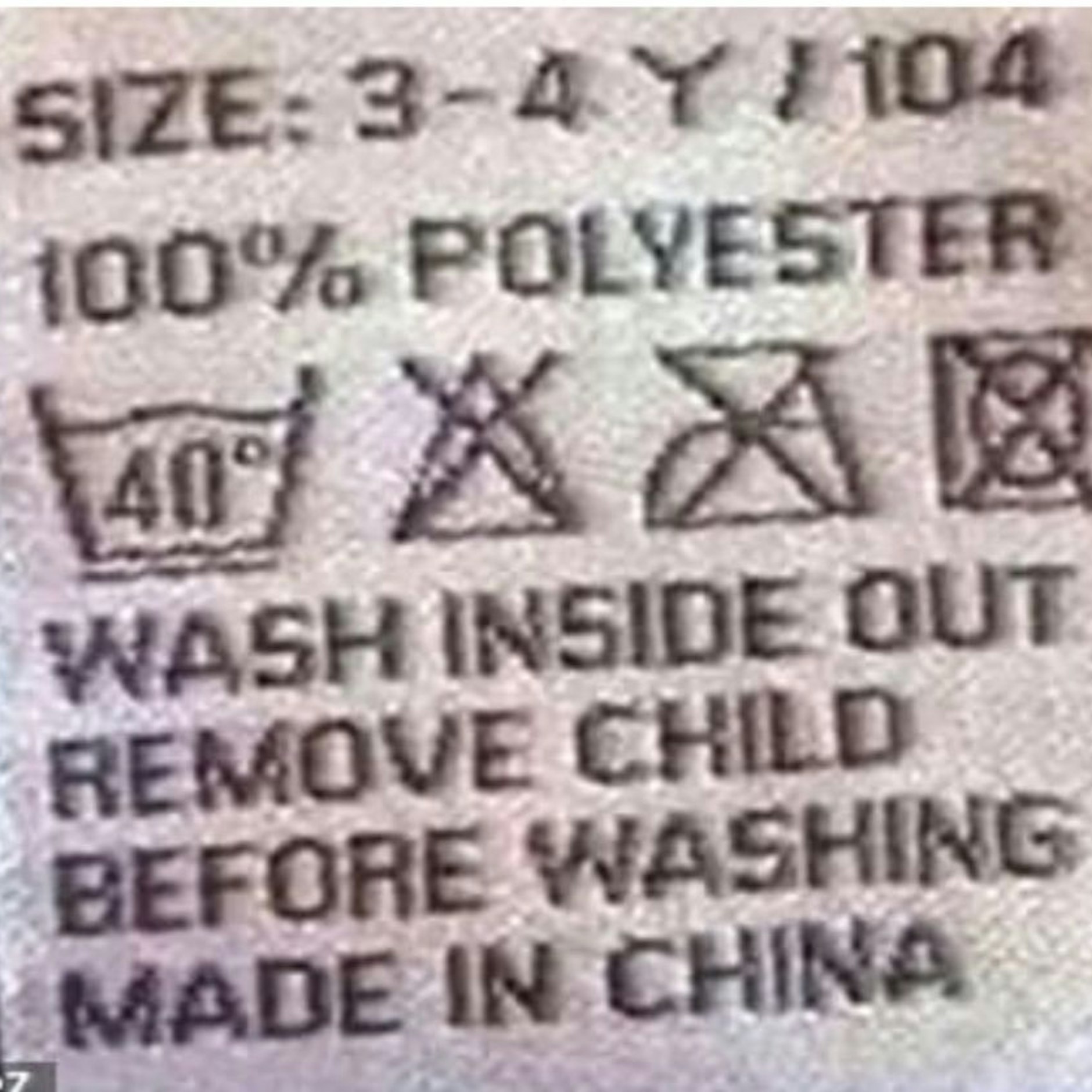 Der Hersteller einer amerikanischen Kleinkinder-Kleidungsfirma wollte auf Nummer sicher gehen