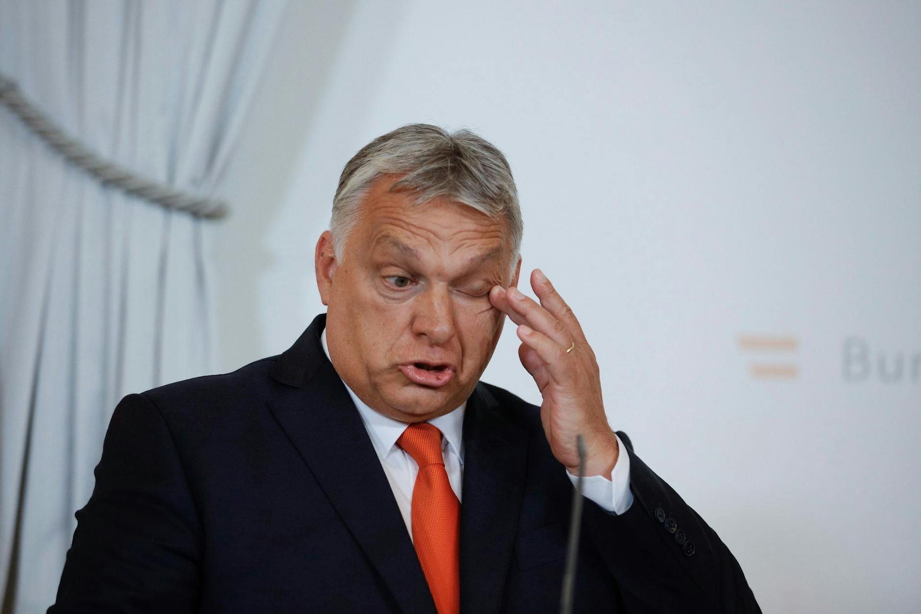 Das hätte ins Auge gehen können: Viktor Orban wurde aus Seenot gerettet.