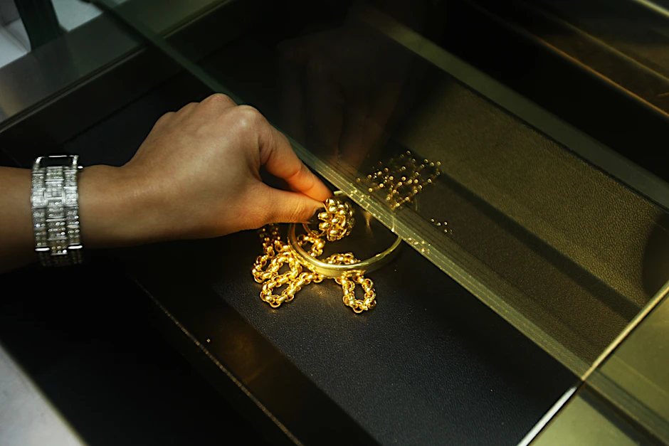 Wer kurzfristig zu Geld kommen will, geht ins Pfandleihhaus. Dort kann man ein Pfand hinterlegen und bekommt - wenn es akzeptiert wird - sofort Bargeld. (Symbolbild)
