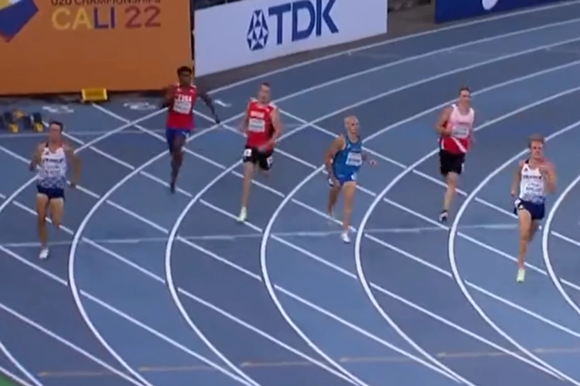 MIT VIDEO! Leichtathlet Alberto Nonino (18): Beim 400-Meter-Sprint geht ...