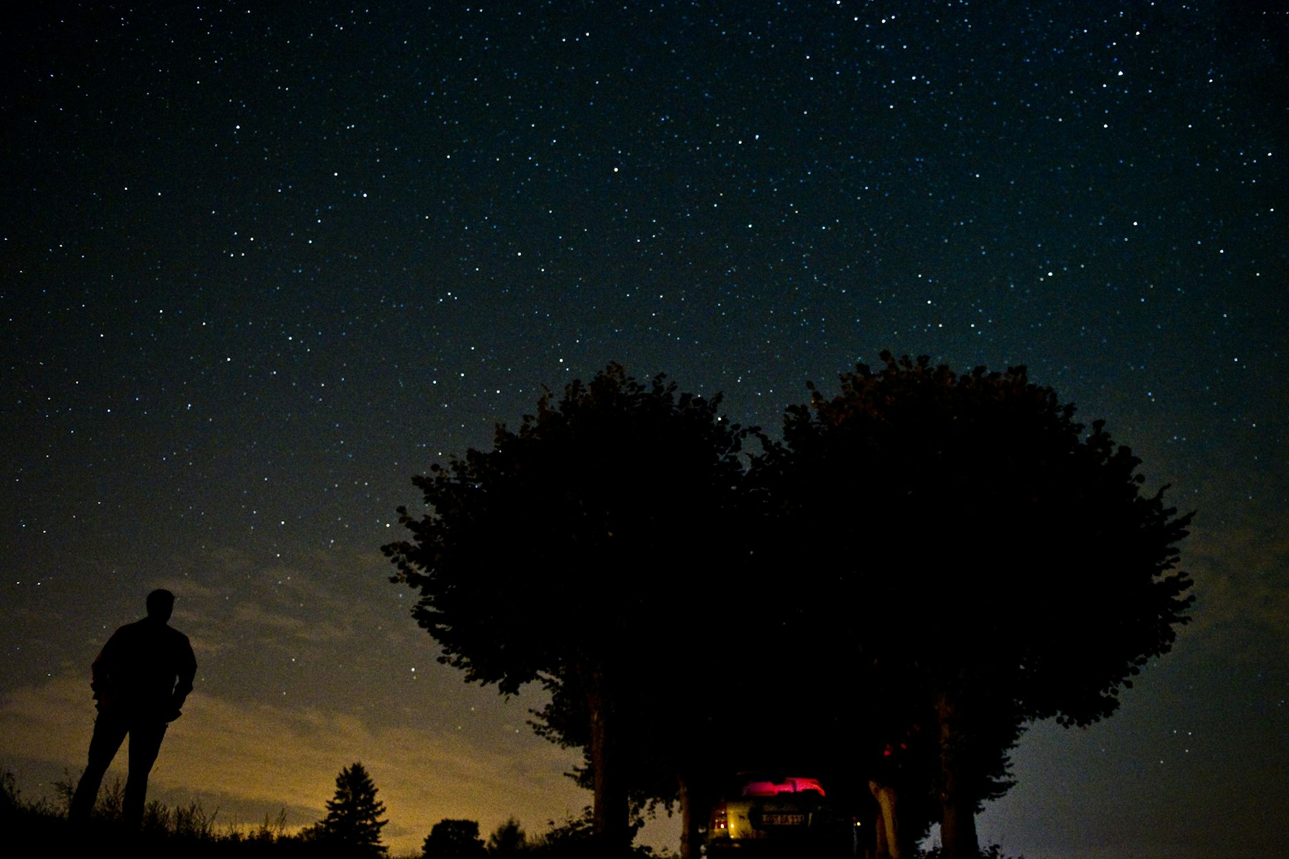 Der Perseidenstrom, der am Freitag (12.8.) sein Maximum erreichen wird, sorgt für ein Himmelsspektakel.