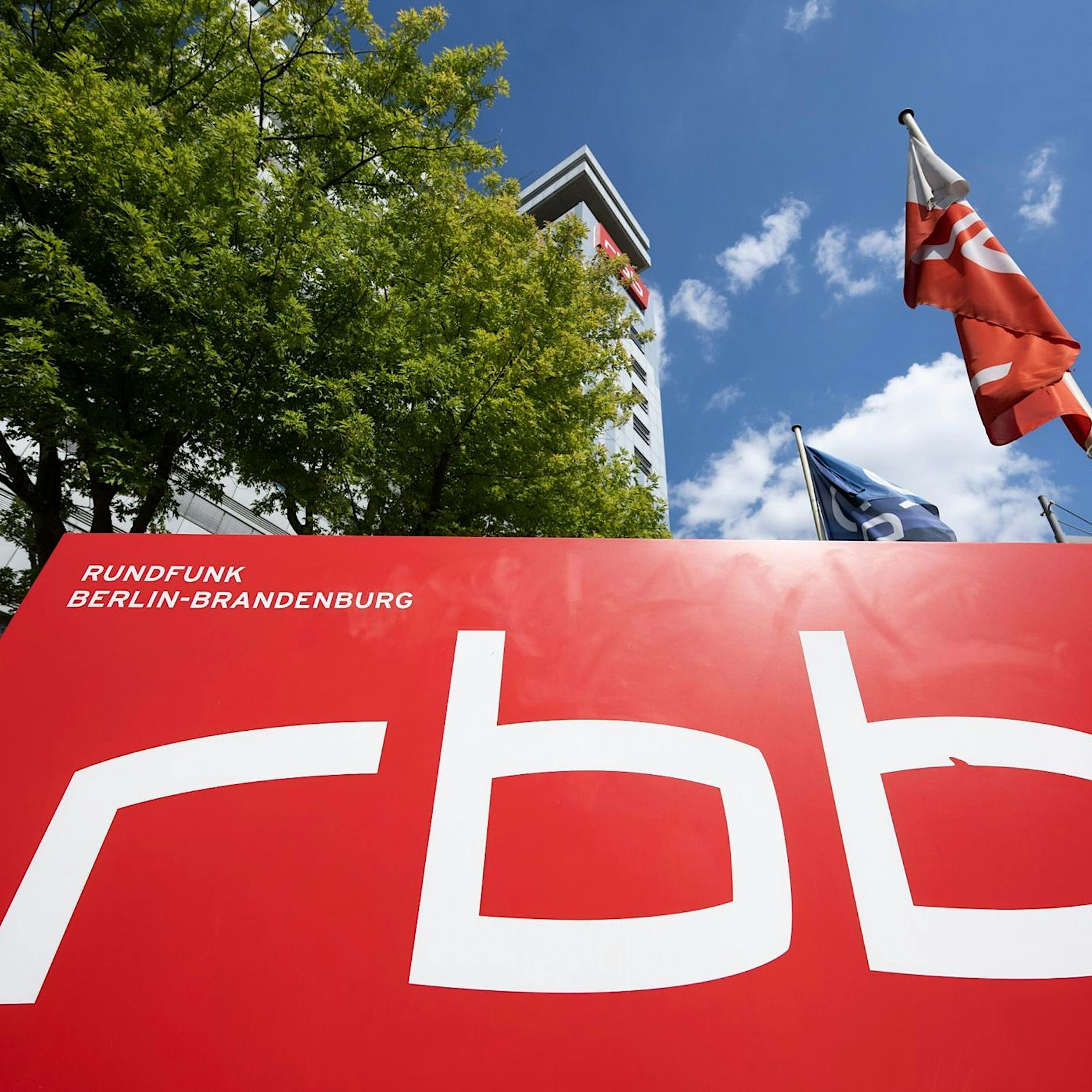 Ermittler durchsuchen RBB-Intendanzbereich – Dokumente beschlagnahmt