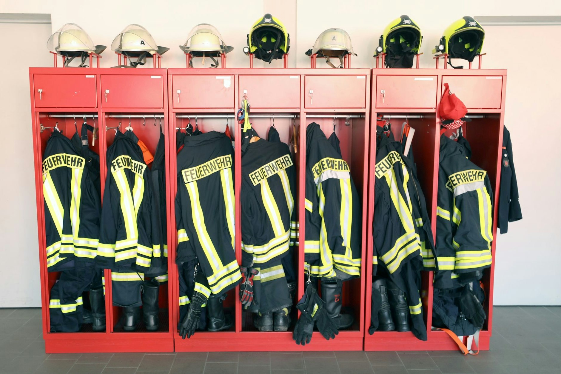 Viele Bürger engagieren sich zum Beispiel bei der Freiwilligen Feuerwehr ehrenamtlich (Symbolbild).
