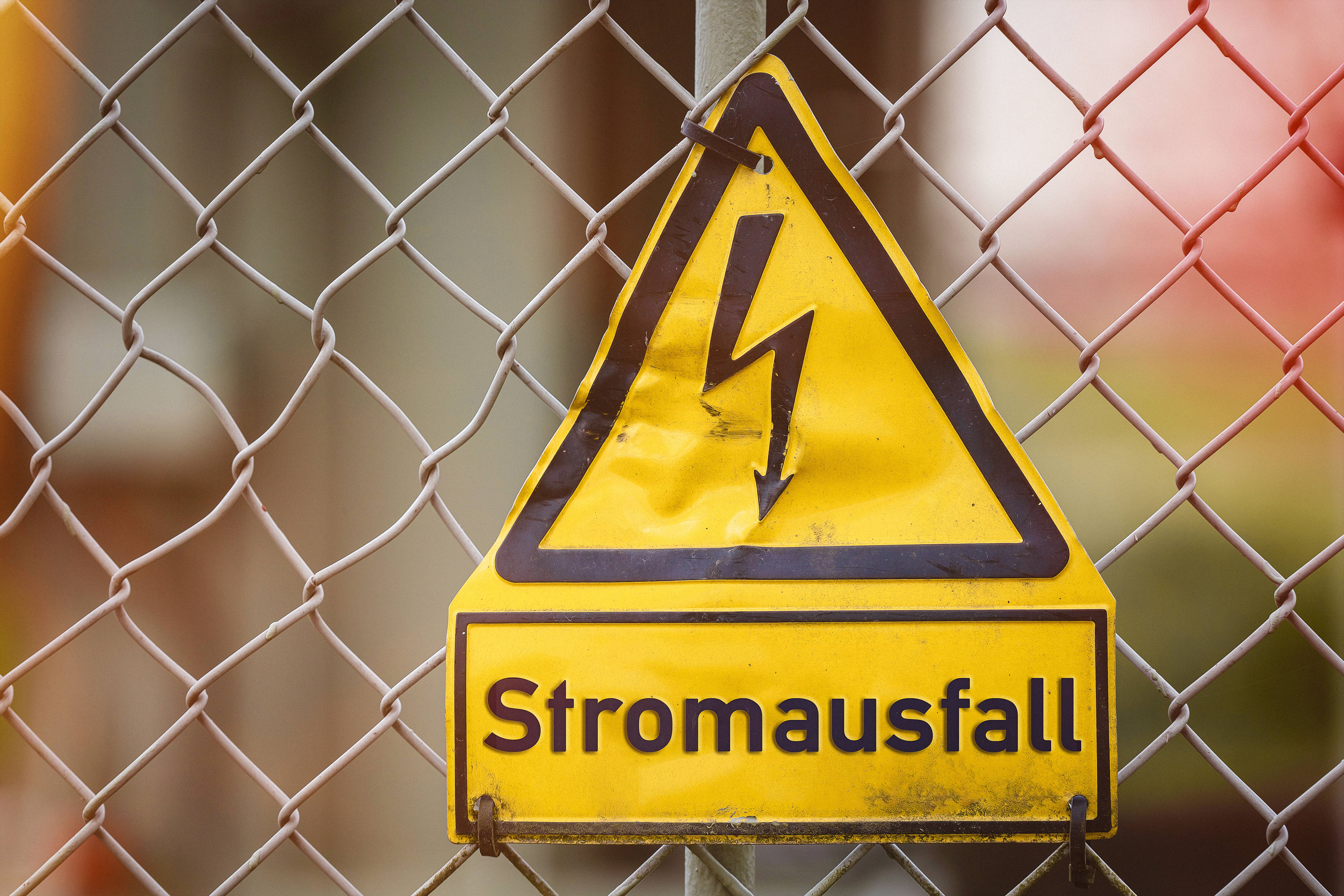 Image - Völlig gaga? Youtuber verrät: Diese Waffen brauchen wir im Winter, um Plünderer zu verjagen – so lacht das Netz über sein Video