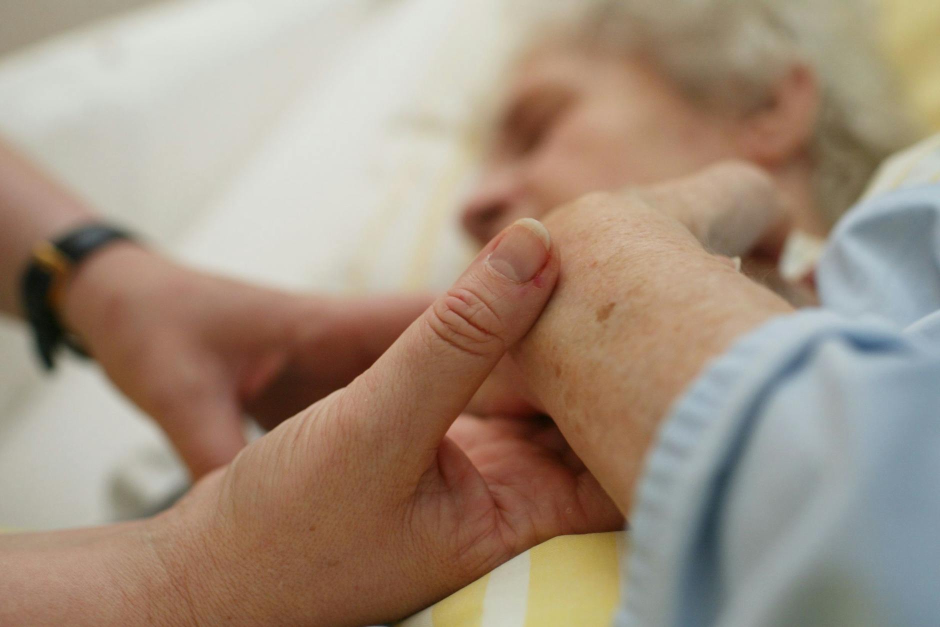 Aktive Sterbehilfe ist in Deutschland noch immer strafbar (Symbolbild).