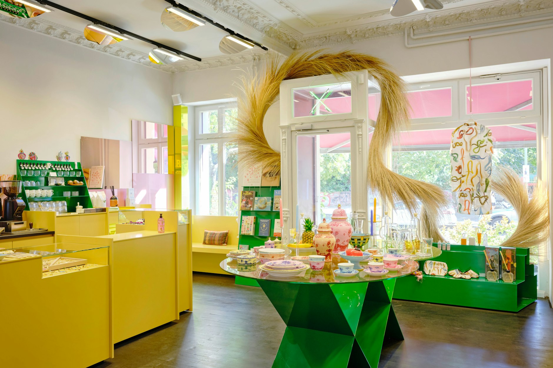 Edler Lollipop-Flair im Shop MDC Next Door in der Knaackstraße.