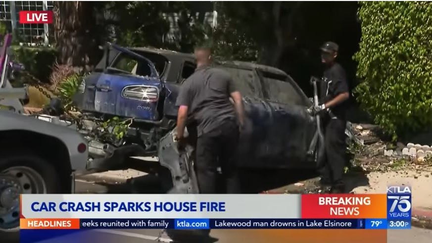 Anne Heche raste mit ihrem Mini in ein Haus.