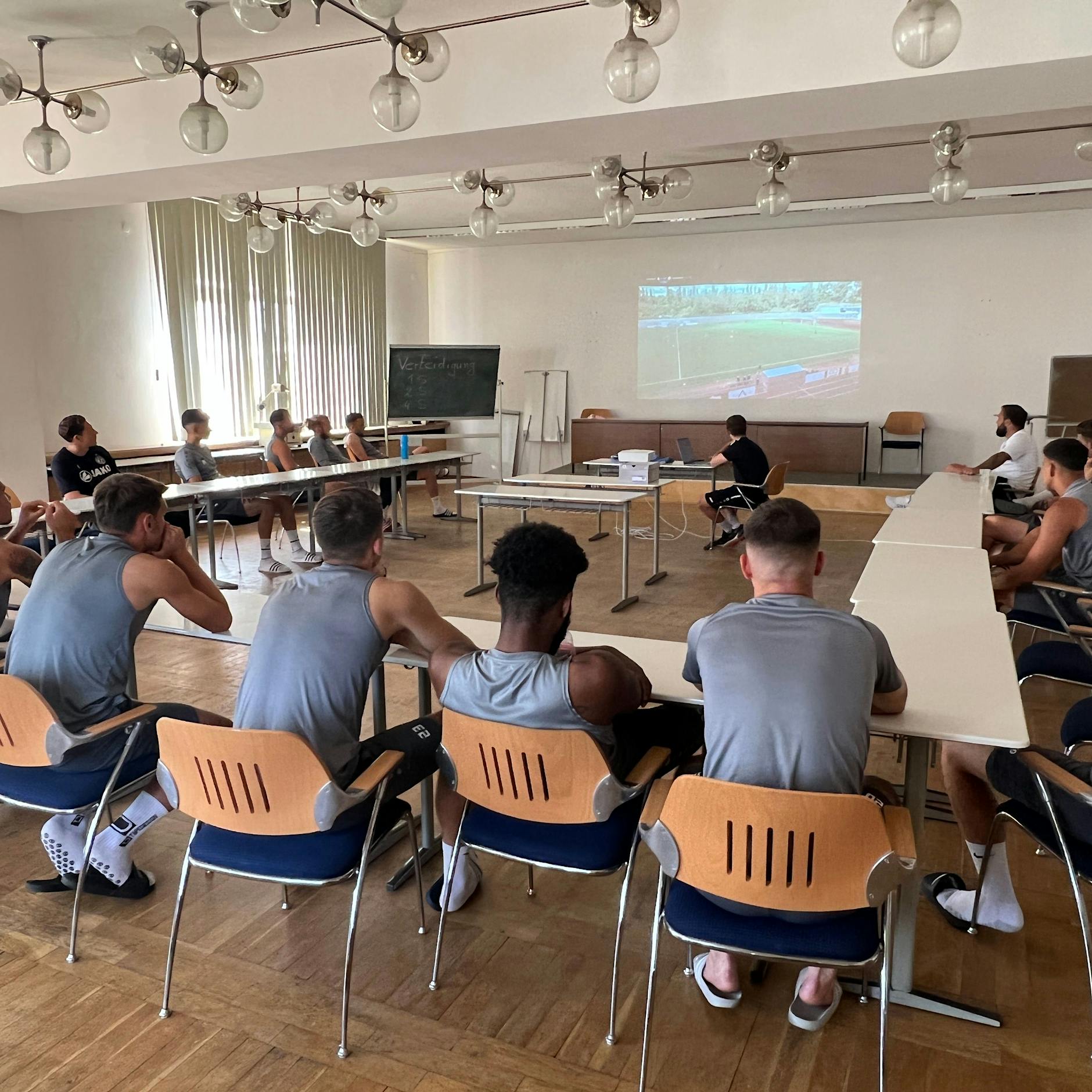 Mit einer Marathon-Videoanalyse am Puls der Zeit – der BFC Dynamo zieht die Lehren aus dem Auftaktspiel in Meuselwitz