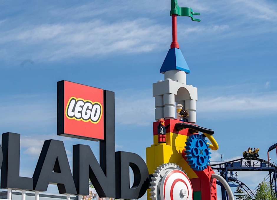 Bei dem Unfall auf einer Achterbahn im Legoland im schwäbischen Günzburg sind mindestens 34 Menschen verletzt worden, zwei davon schwer.  