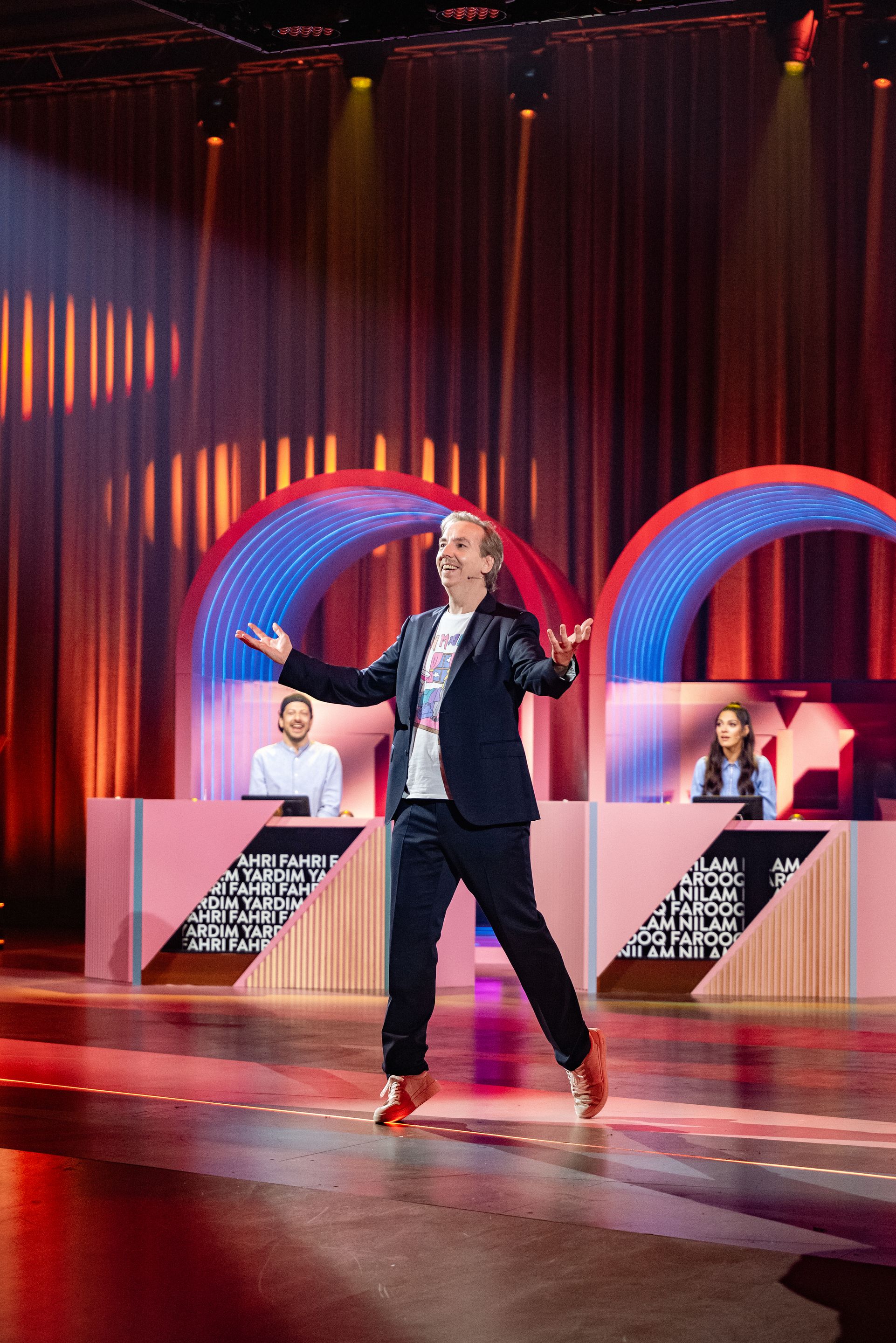 Image - Fiese Kommentare zu „Wer stiehlt mir die Show?“: Zuschauer rechnen mit Olli Schulz und Fahri Yardim ab! Warum sind sie so unbeliebt?