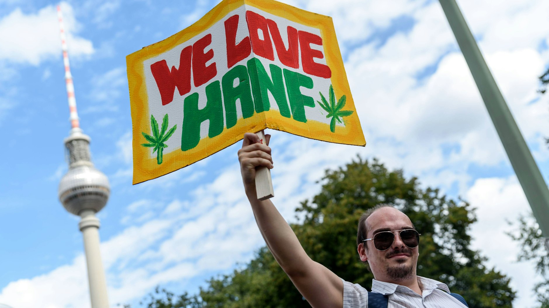 Am Wochenende zieht wieder die traditionelle Hanfparade durch Berlin - damit wird für die Legalisierung von Cannabis demonstriert.