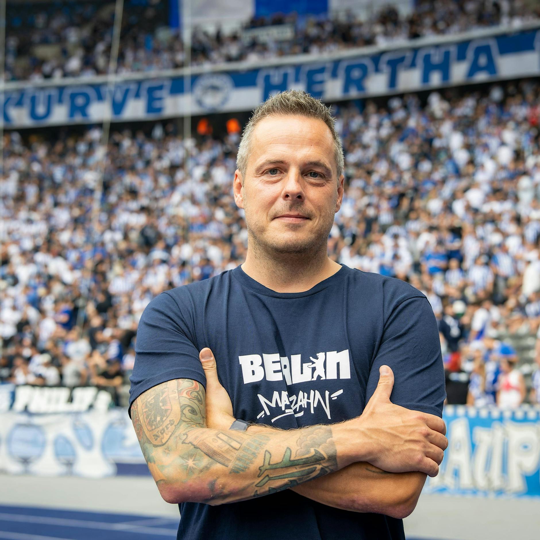 Glücklicher Hertha-Präsident nimmt sich selbst auf die Schippe: „Kay Bernstein, Ostkurve, bingo!“