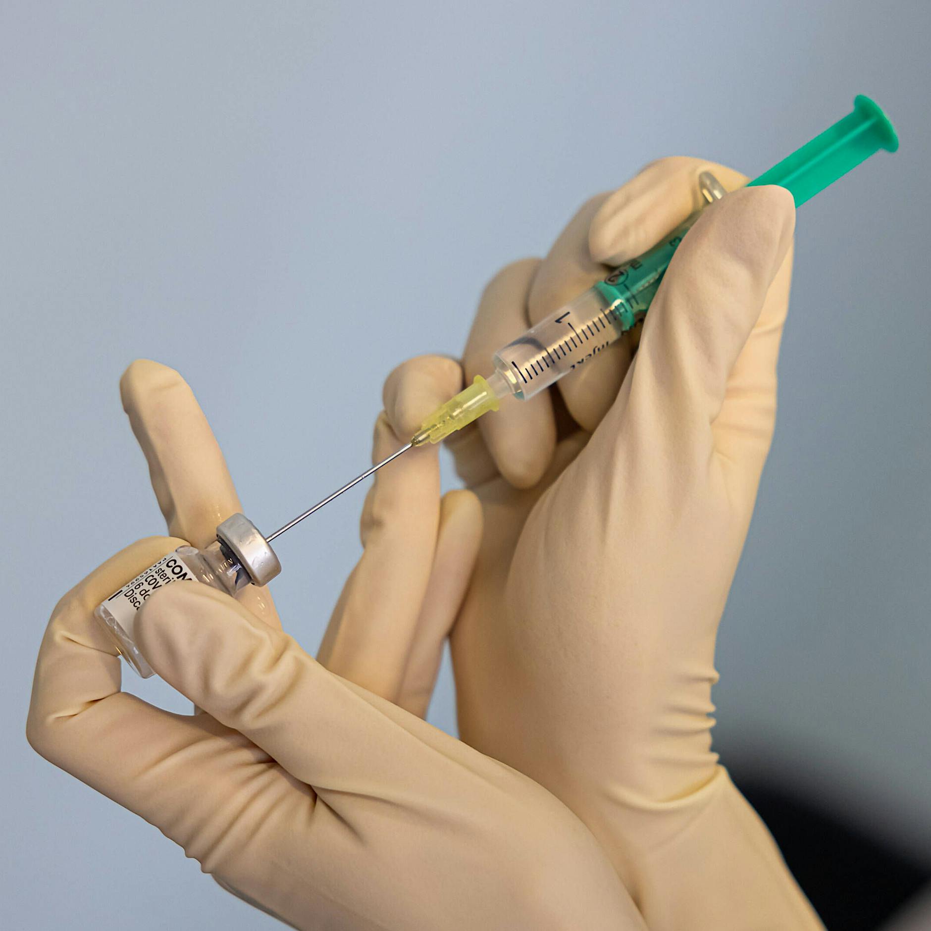 Stiko will offenbar vierte Corona-Impfung für alle ab 60 empfehlen