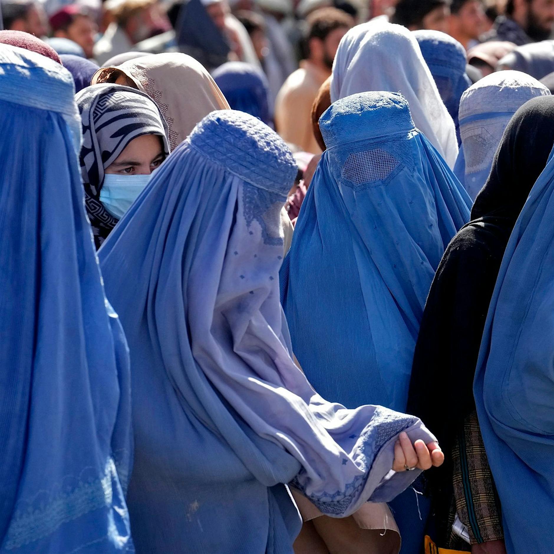 Zerstörte Träume: Ein Jahr Taliban-Herrschaft