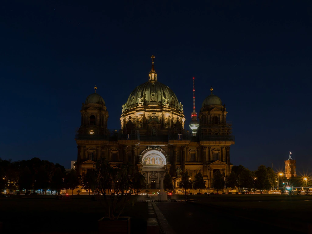 Kaltes Wasser, Licht aus: So will der Berliner Senat Energie sparen
