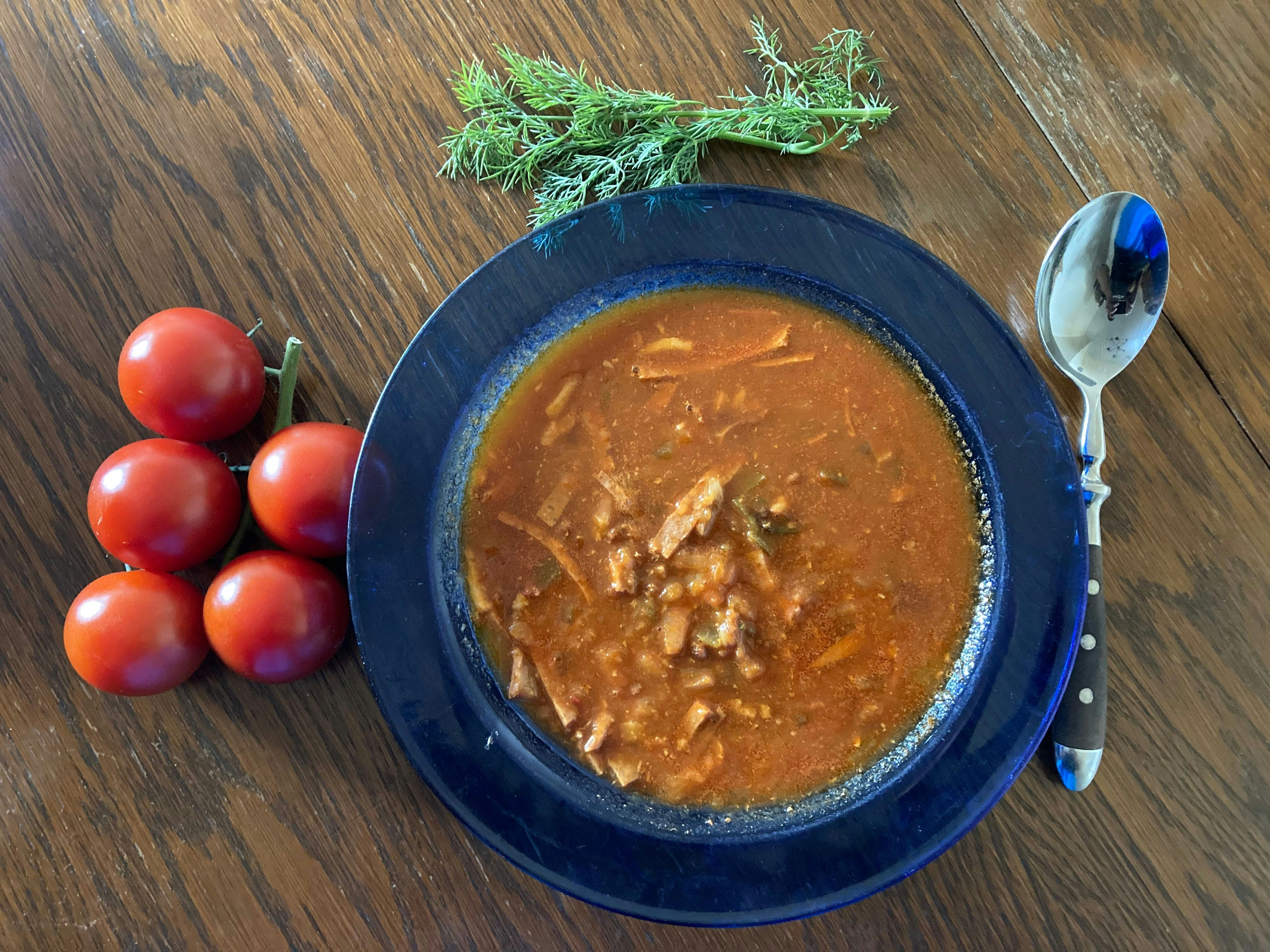 NVA-Suppe und Pionier-Soljanka: Wie schmecken die DDR-Gerichte von Rewe?