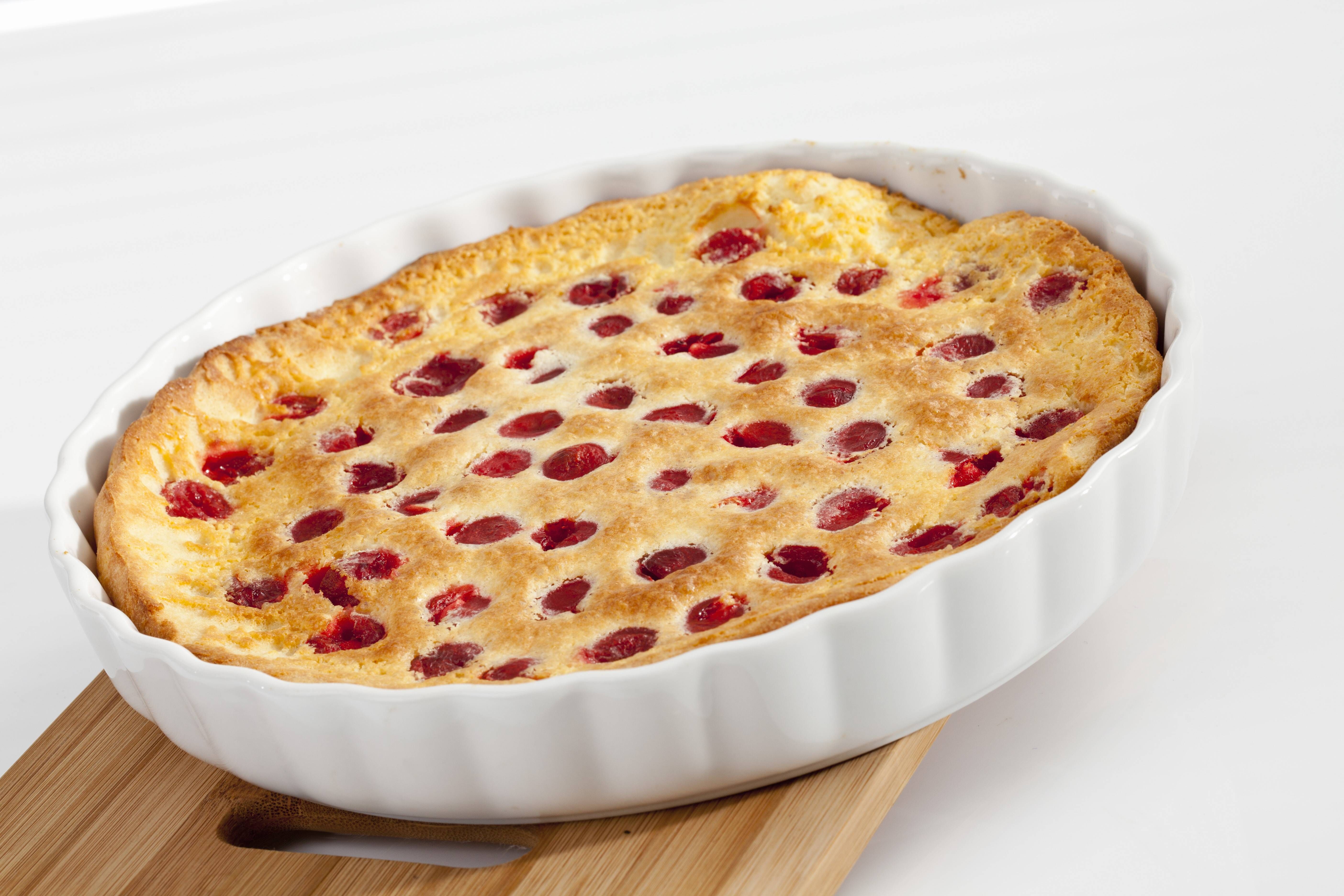 Geniales Rezept für 5-Minuten-Kuchen: Mit Joghurt und Kirschen wird er unglaublich saftig