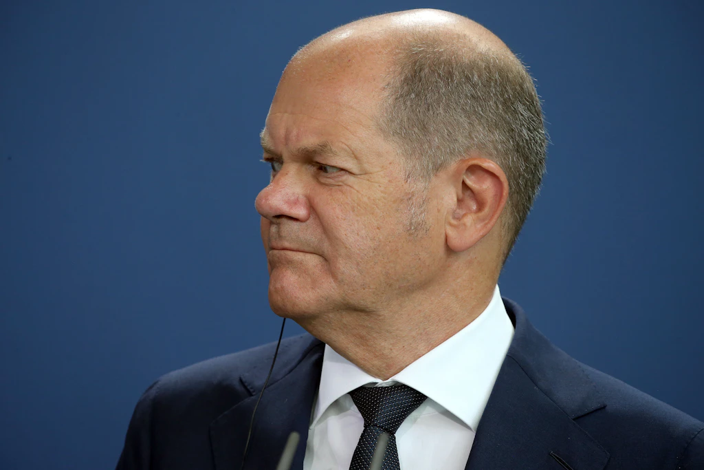 Nach Holocaust-Eklat im Kanzleramt: Scholz verlangt Erklärung von Abbas