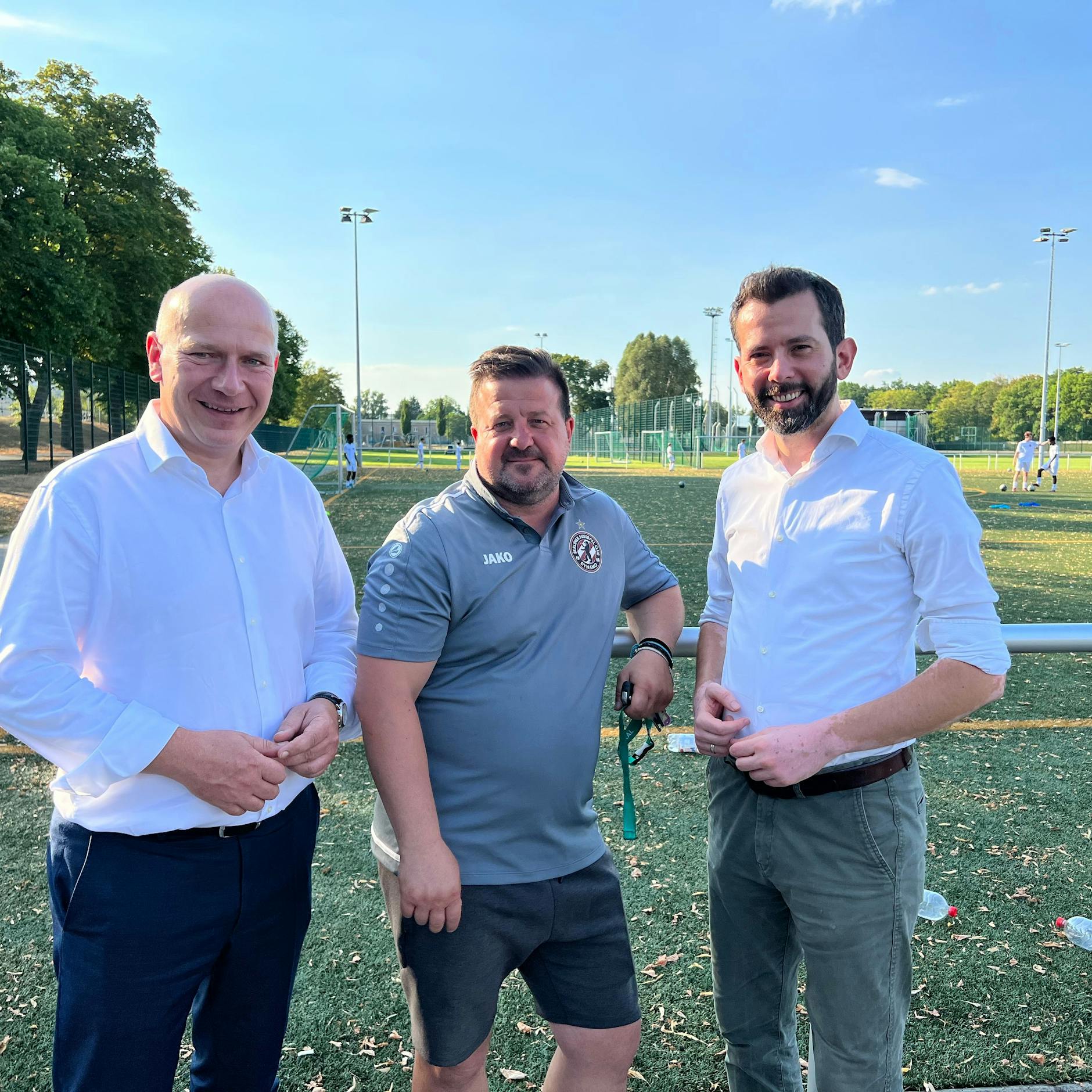 Kai Wegner, Sven Franke und Martin Pätzold beim Gang durchs Sportforum