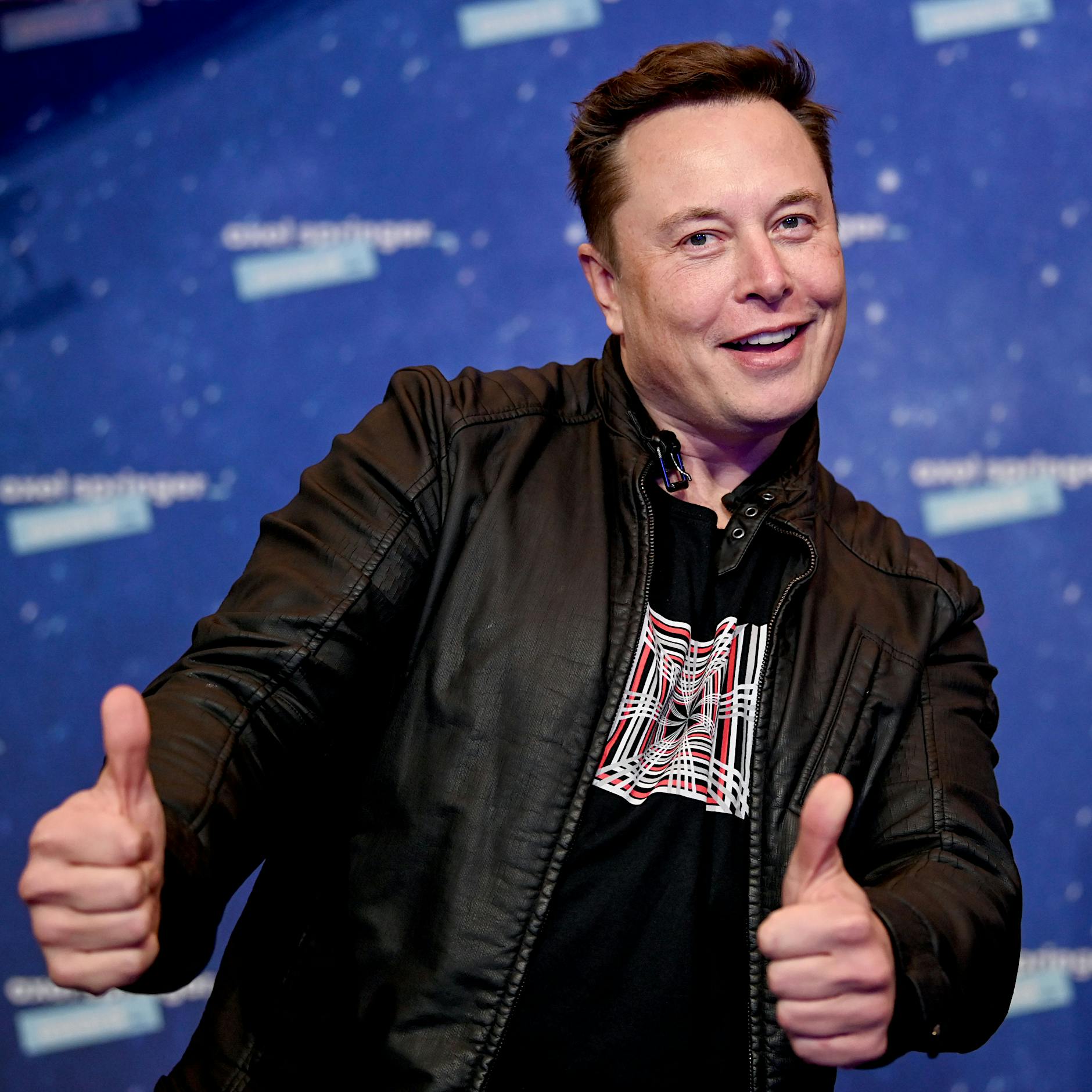 Elon Musk auf Twitter: „Kaufe Manchester United“