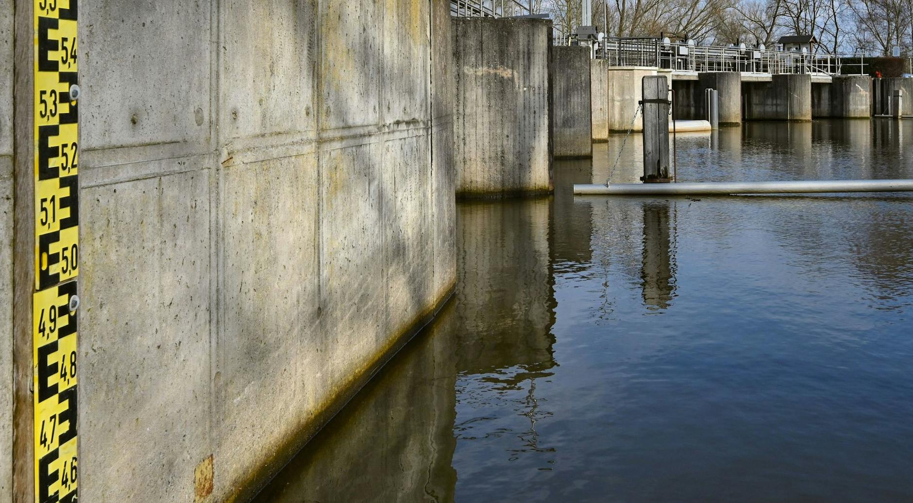 ARCHIV - Die Wehranlage Leibsch im Unterspreewald. a/Archivbild