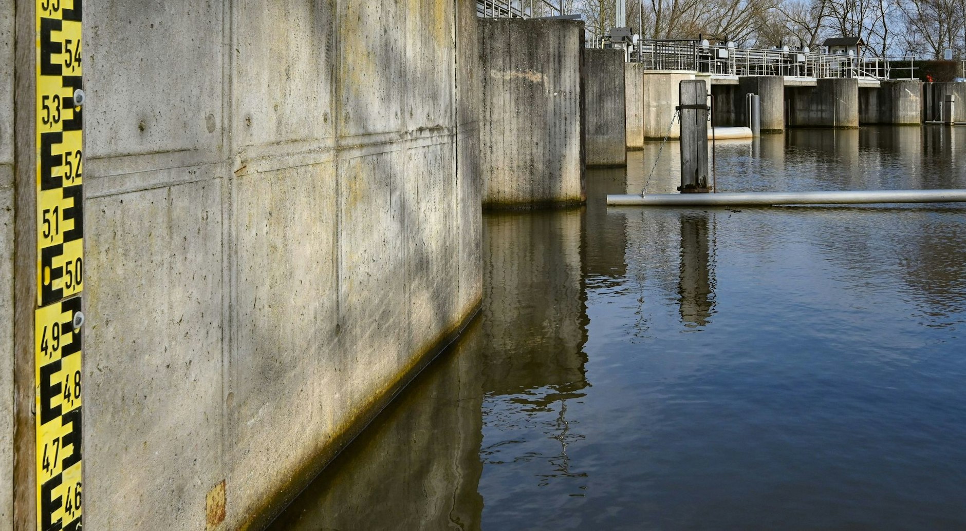 ARCHIV - Die Wehranlage Leibsch im Unterspreewald.  a/Archivbild