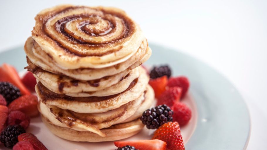 Köstliche Zimt-Pfannkuchen: Das Frühstück für alle, denen Pfannkuchen noch nicht süß genug sind!