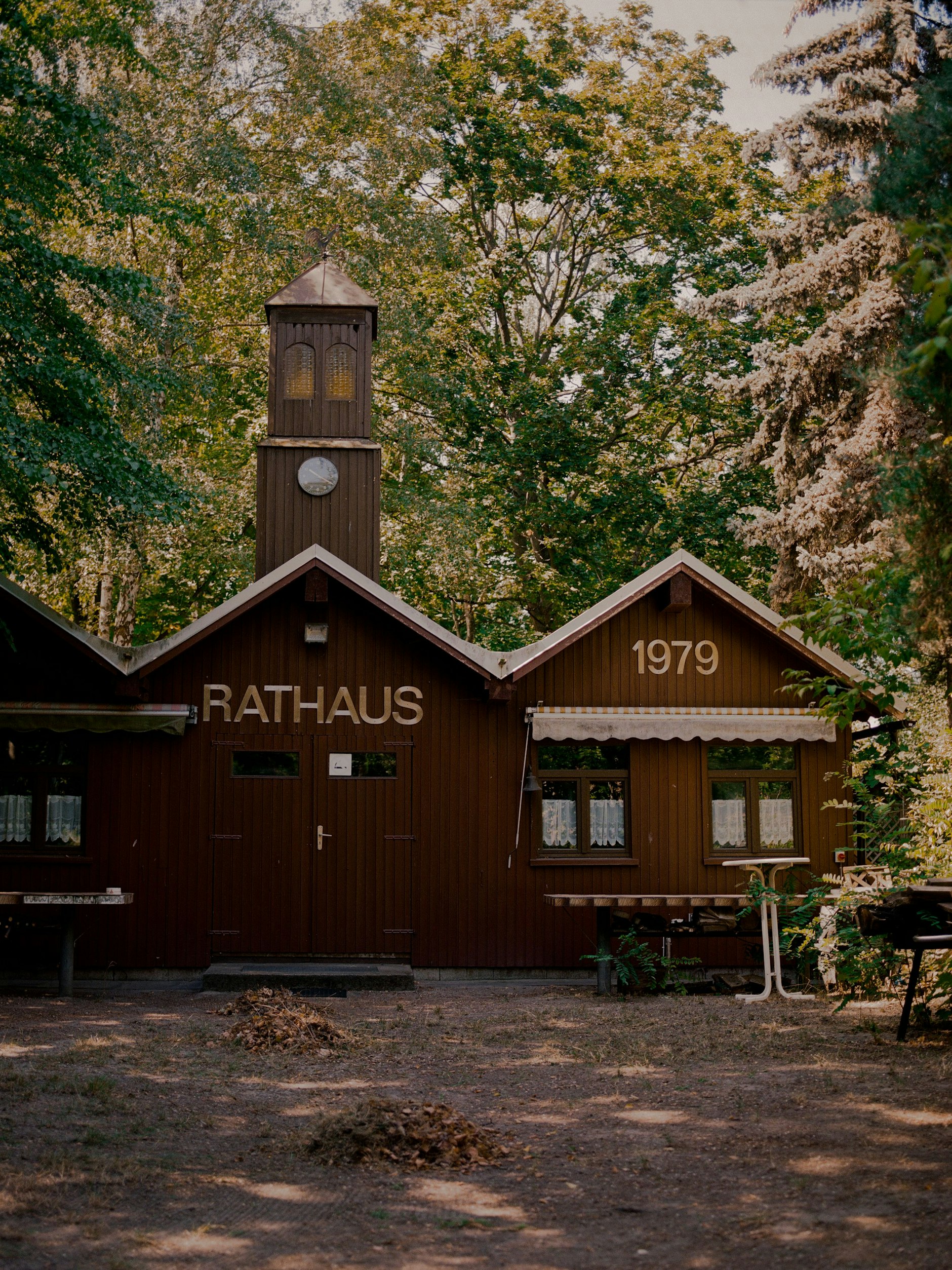 Das Rathaus auf Reiswerder, es ist das kleinste Rathaus Europas.