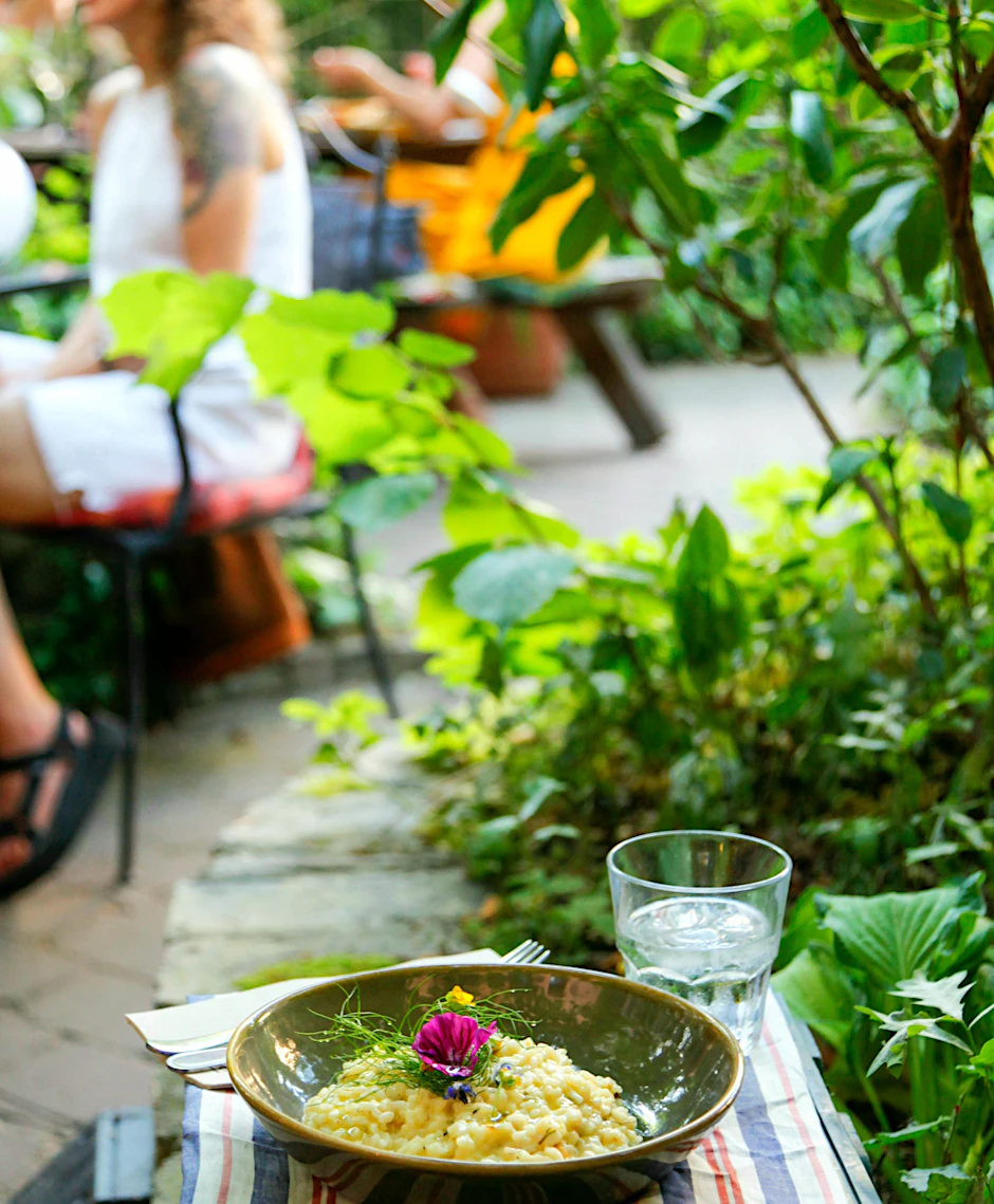 Im Spreewald, südöstlich von Berlin, wird Gemüse fürs Friedrichshainer Michelberger Restaurant angebaut.