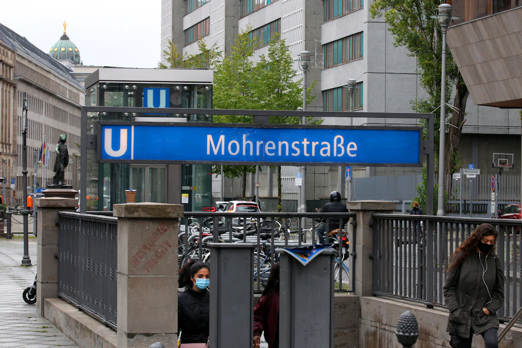 Mohrenstraße in Berlin: Gericht weist Klage gegen Umbenennung ab