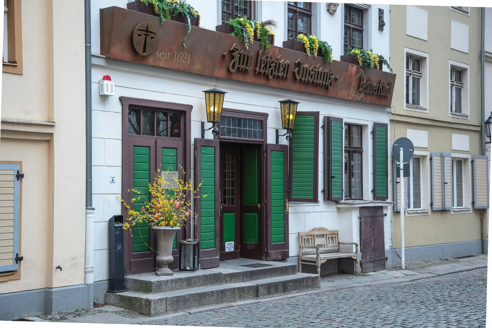 Die Gaststätte „Zur letzten Instanz“ in der Waisenstraße.