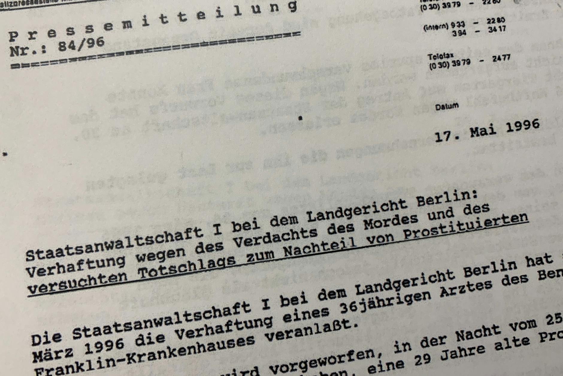 Das Fax der Staatsanwaltschaft mit der Mitteilung von der Verhaftung eines 36-jährigen Arztes des Benjamin-Franklin-Krankenhauses.