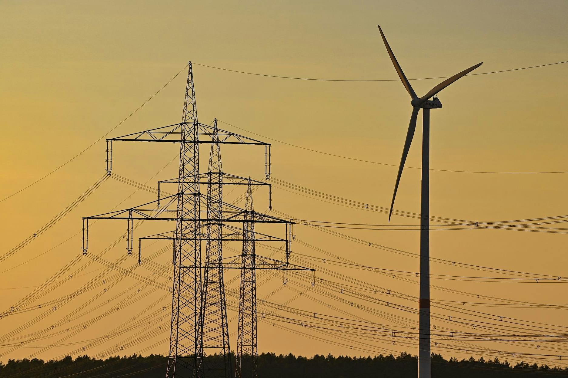 Verivox zufolge wird der Strom deutlich teurer.