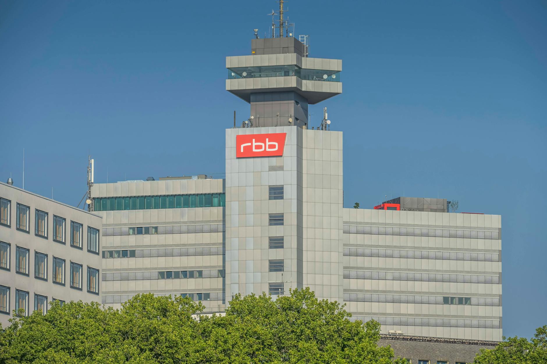 Das rbb-Gebäude in der Masurenallee