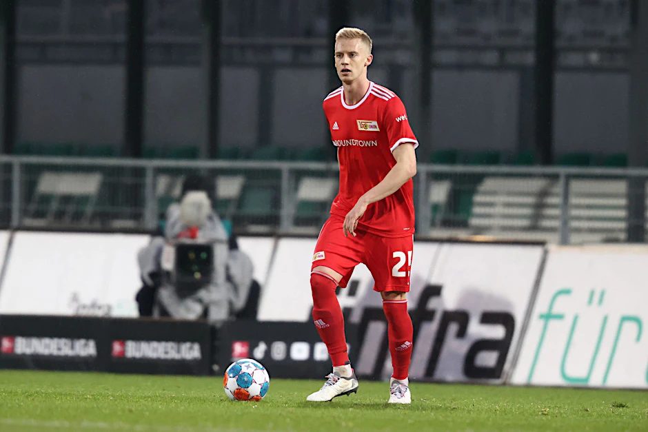 ARCHIV - Timo Baumgartl trainiert wieder mit dem Union-Team.  