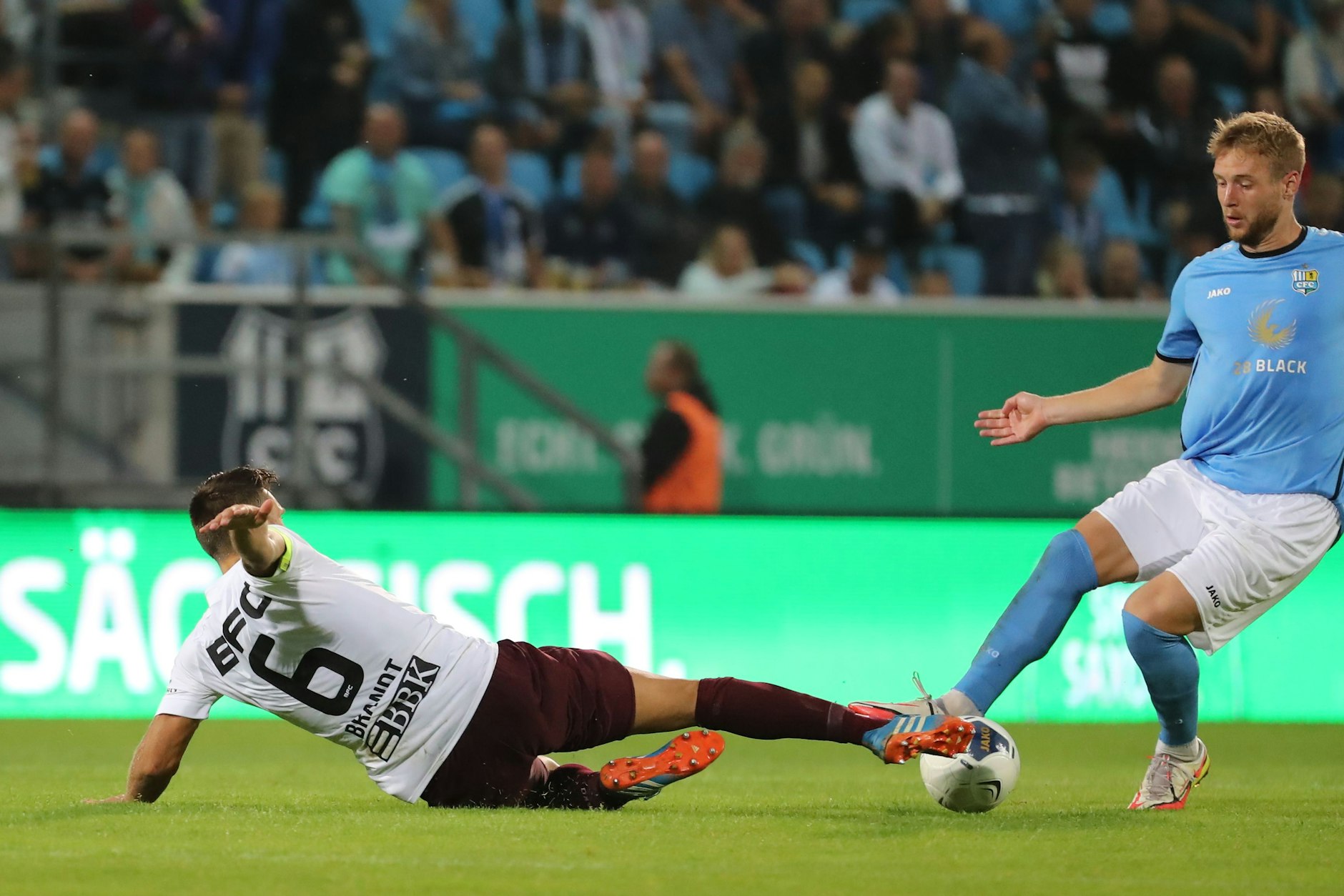 Felix Brügmann (r.) war aus Chemnitzer Sicht der Mann des Tages beim 1:0 gegen den BFC Dynamo.