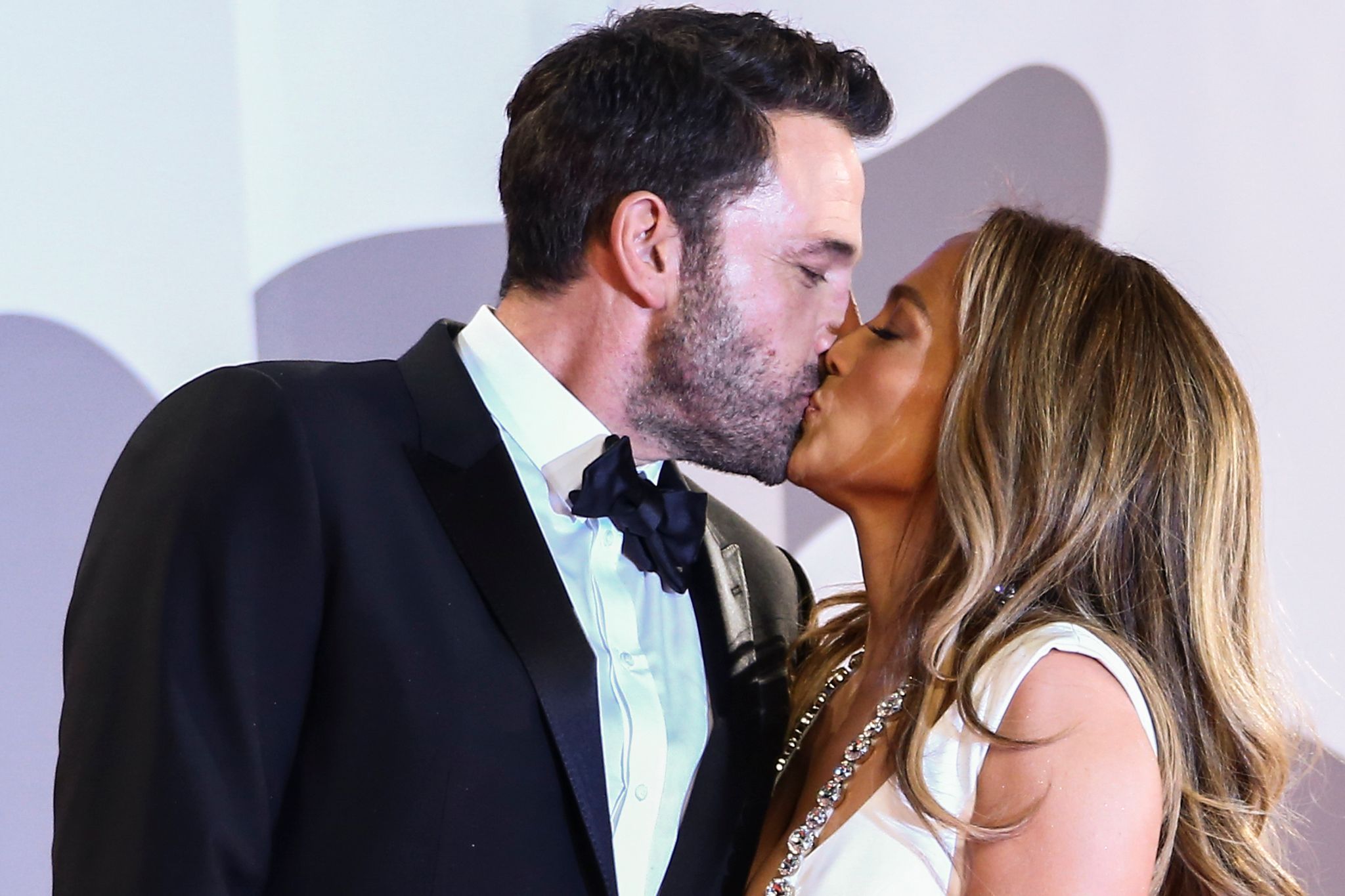 Image - Drama bei Hochzeit von Jennifer Lopez und Ben Affleck: Seine Mutter fällt vom Steg – Notaufnahme!
