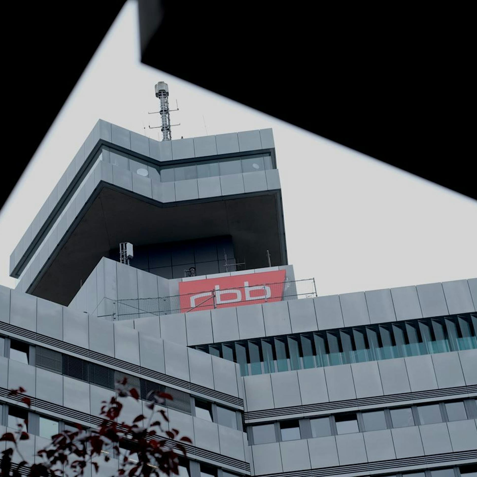 RBB-Redaktionsausschuss will sofortigen Rücktritt der Führung