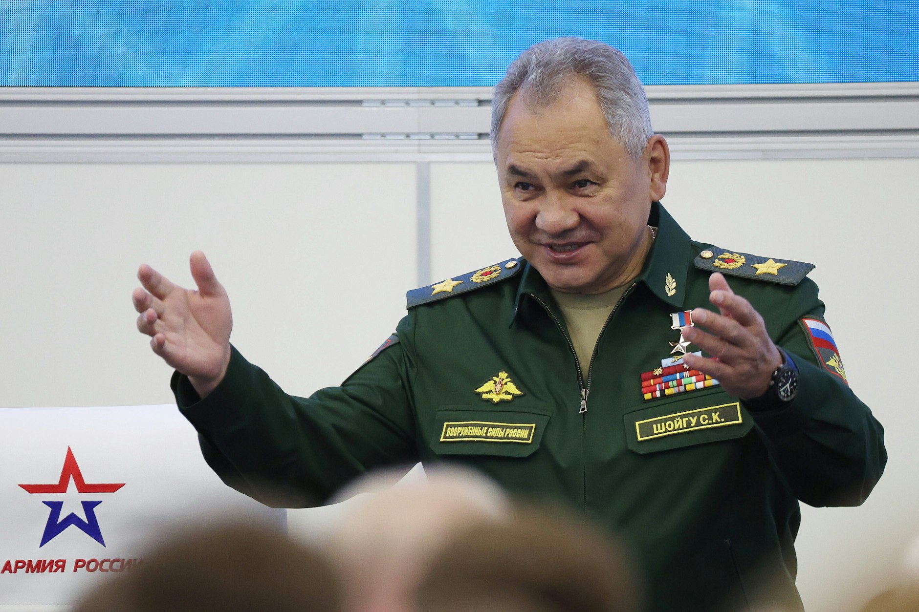 Sergej Schoigu schimpft über angebliche "Nazi-Politik".