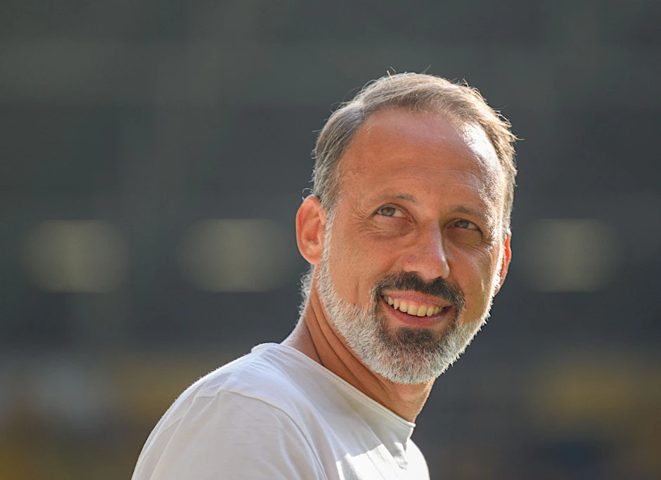 Trainer Pellegrino Matarazzo trifft mit dem VfB Stuttgart am dritten Spieltag auf den SC Freiburg.   - Nutzung nur nach schriftlicher Vereinbarung mit der dpa
